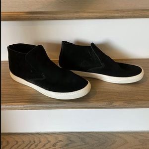 Dolce Vita suede slip on sneakers Xavier size 9.5